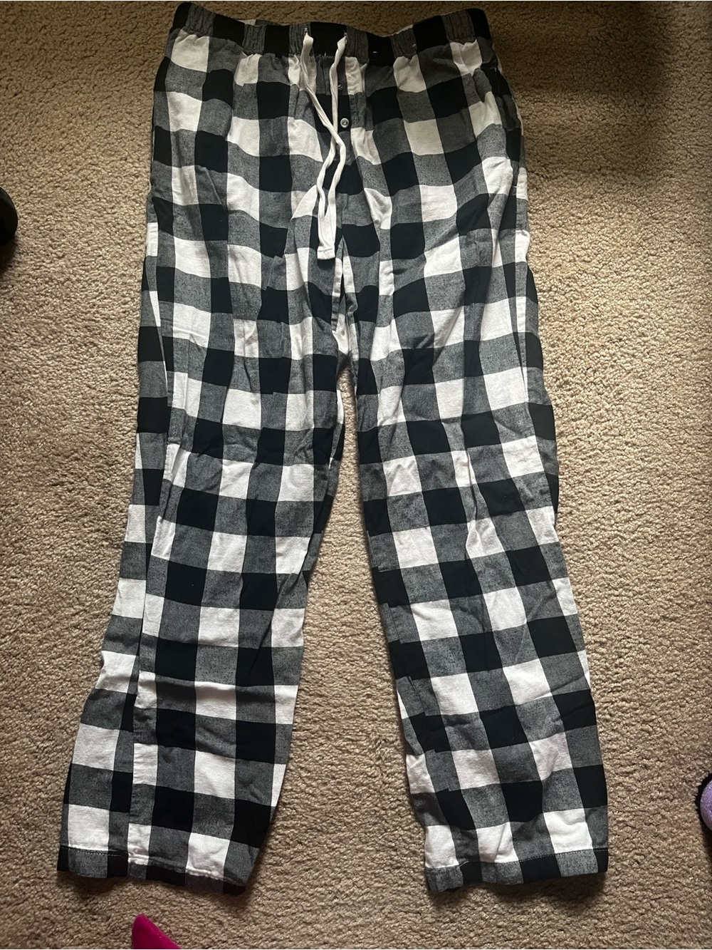 Stars above Women’s buffalo plaid black & white pajama pants small